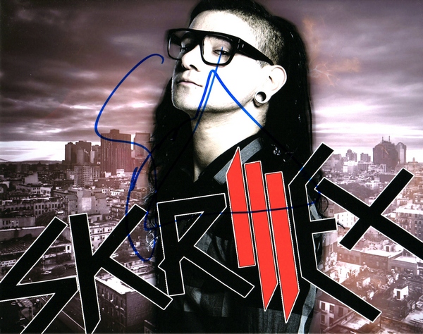 Signed DJ Skrillex Sonny Moore 8x10 Photo