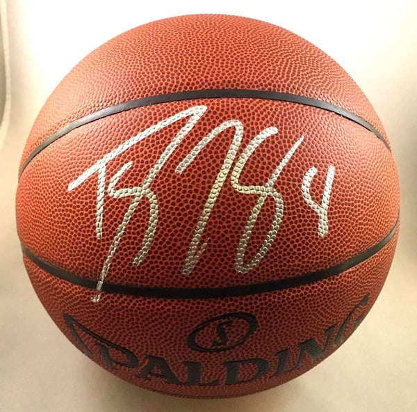 Atlanta Hawks Dwight Howard Signed Basketball