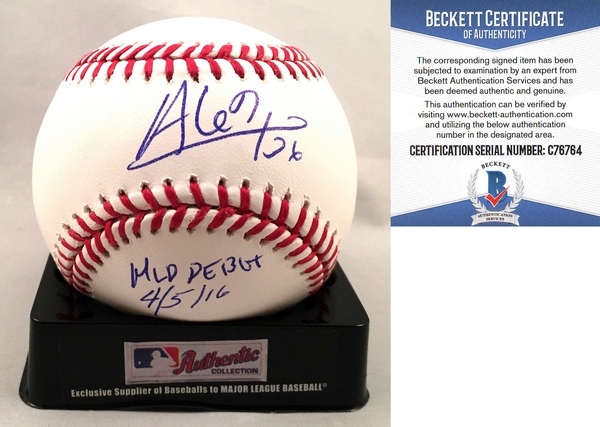 Aledmys Diaz Signed Authentic MLB Baseball St. Louis Cardinals Beckett BAS