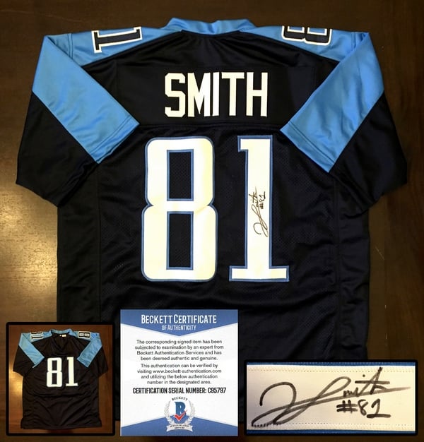 Tennessee Titans Jonnu Smith Signed Jersey Beckett BAS