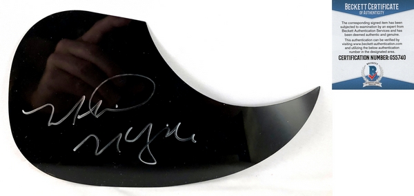 Country Singer Martina McBride Signed Acoustic PickGuard Beckett BAS