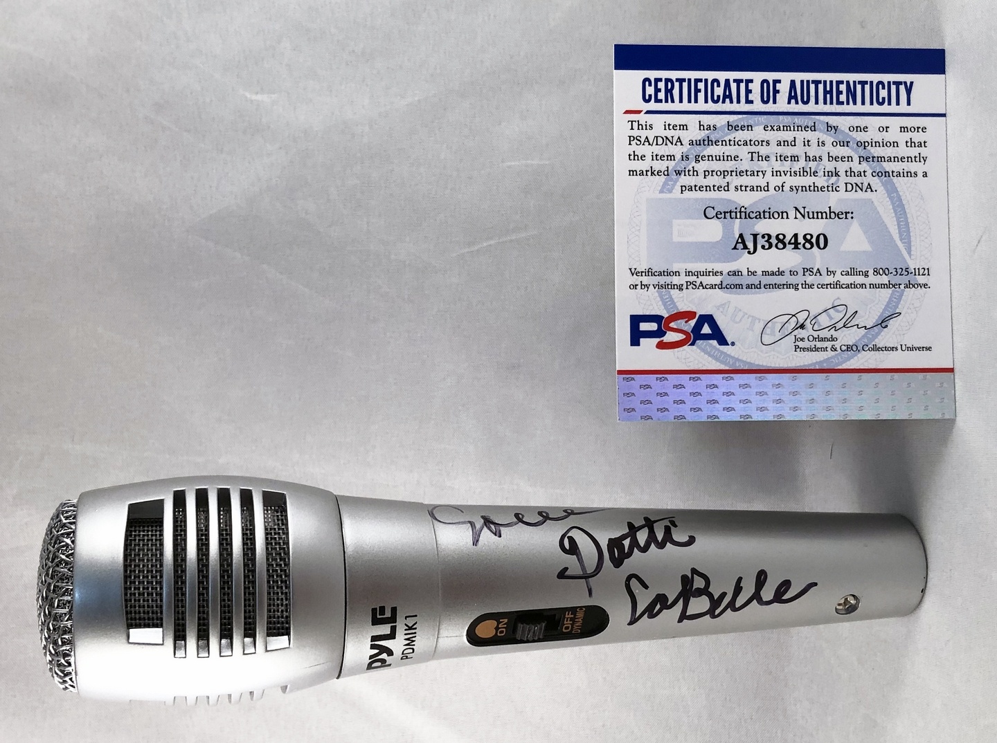 Patti LaBelle Signed Microphone PSA/DNA 1