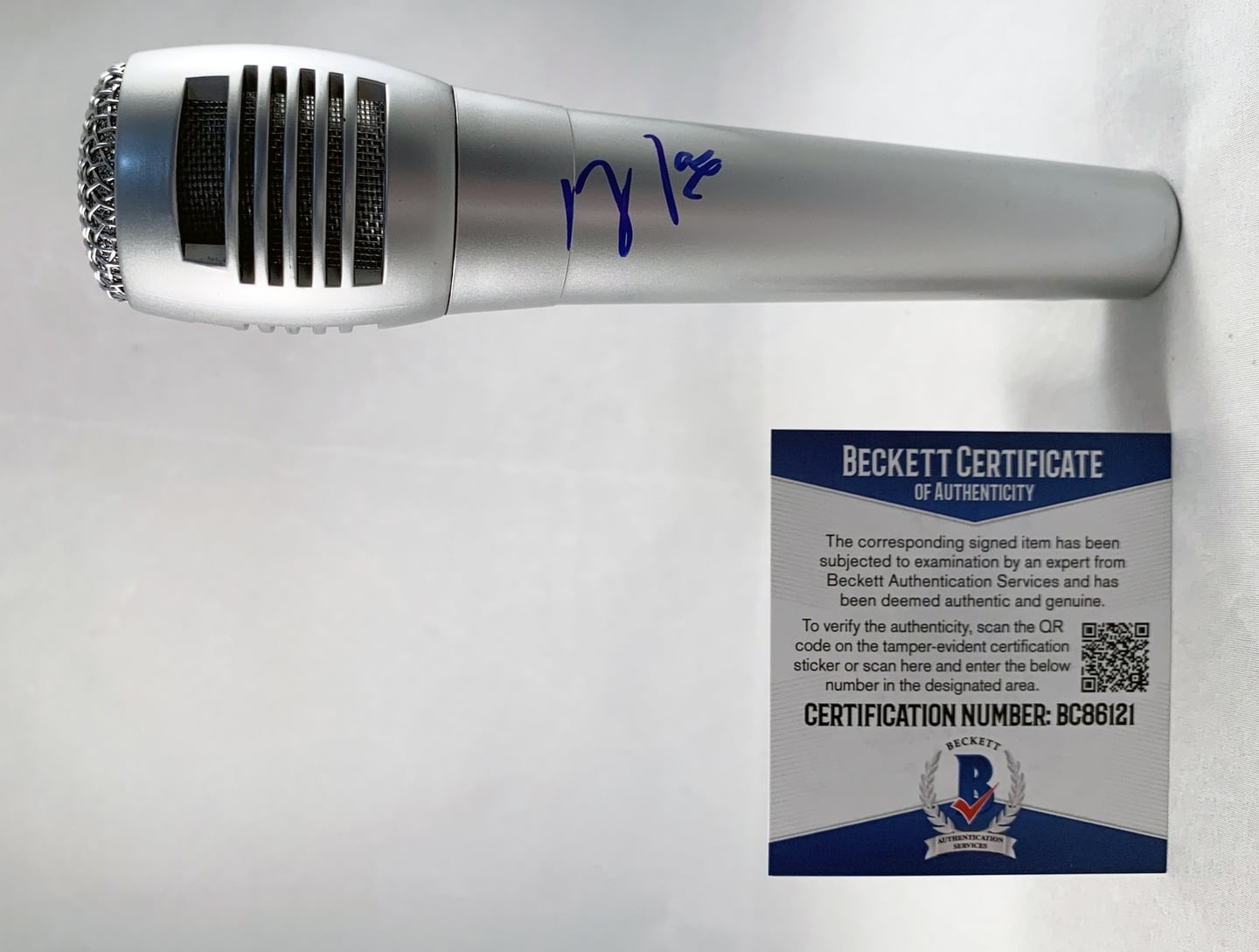 Maren Morris Signed Microphone PSA/DNA