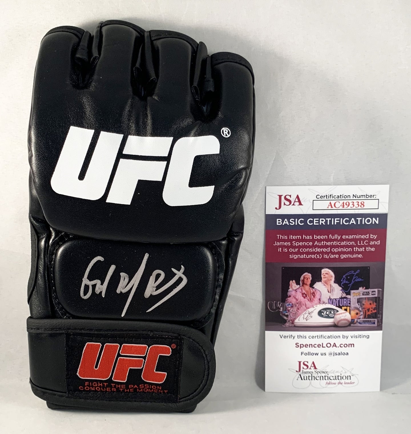 Gabriel Burns Signed MMA Glove UFC JSA 1