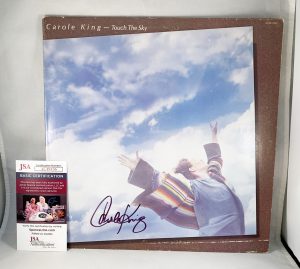 Carole King Signed Vinyl LP Album Touch The Sky JSA