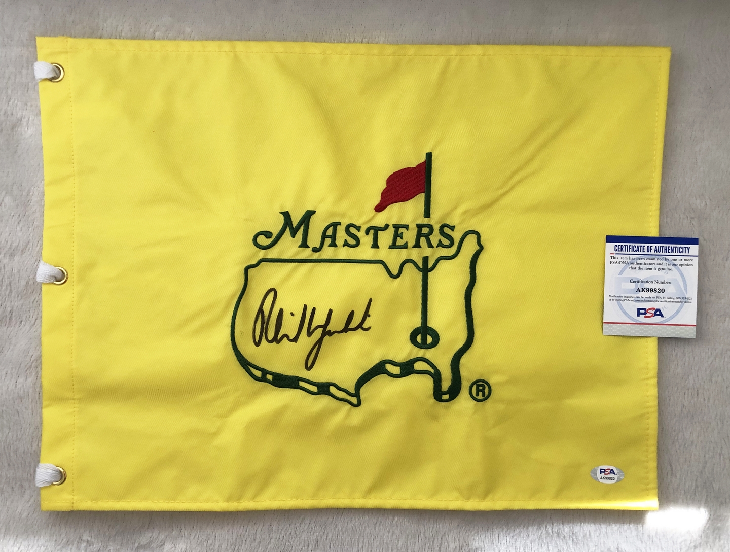 Phil Mickelson Signed Masters Flag Undated Golf Pin Flag JSA 1
