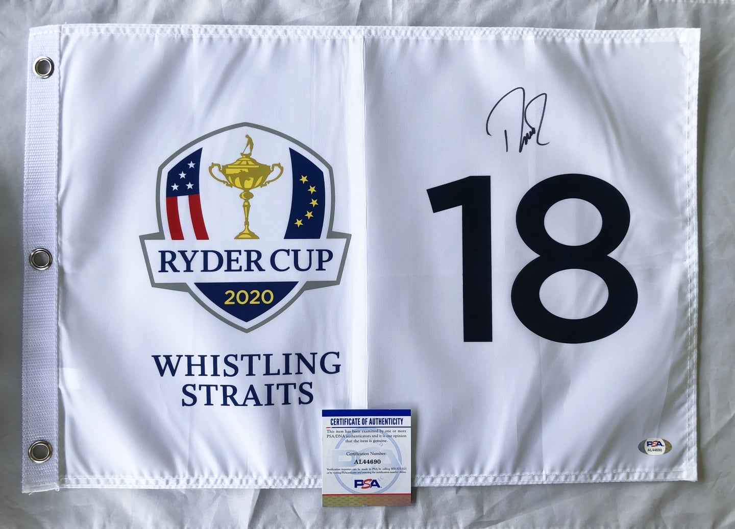 Davis Love III Signed 2020 Ryder Cup Flag PSA/DNA