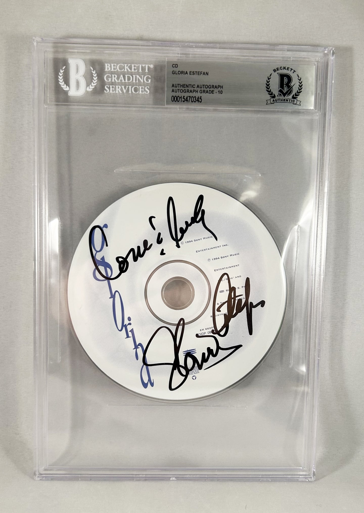 Gloria Estefan Signed CD Beckett BAS