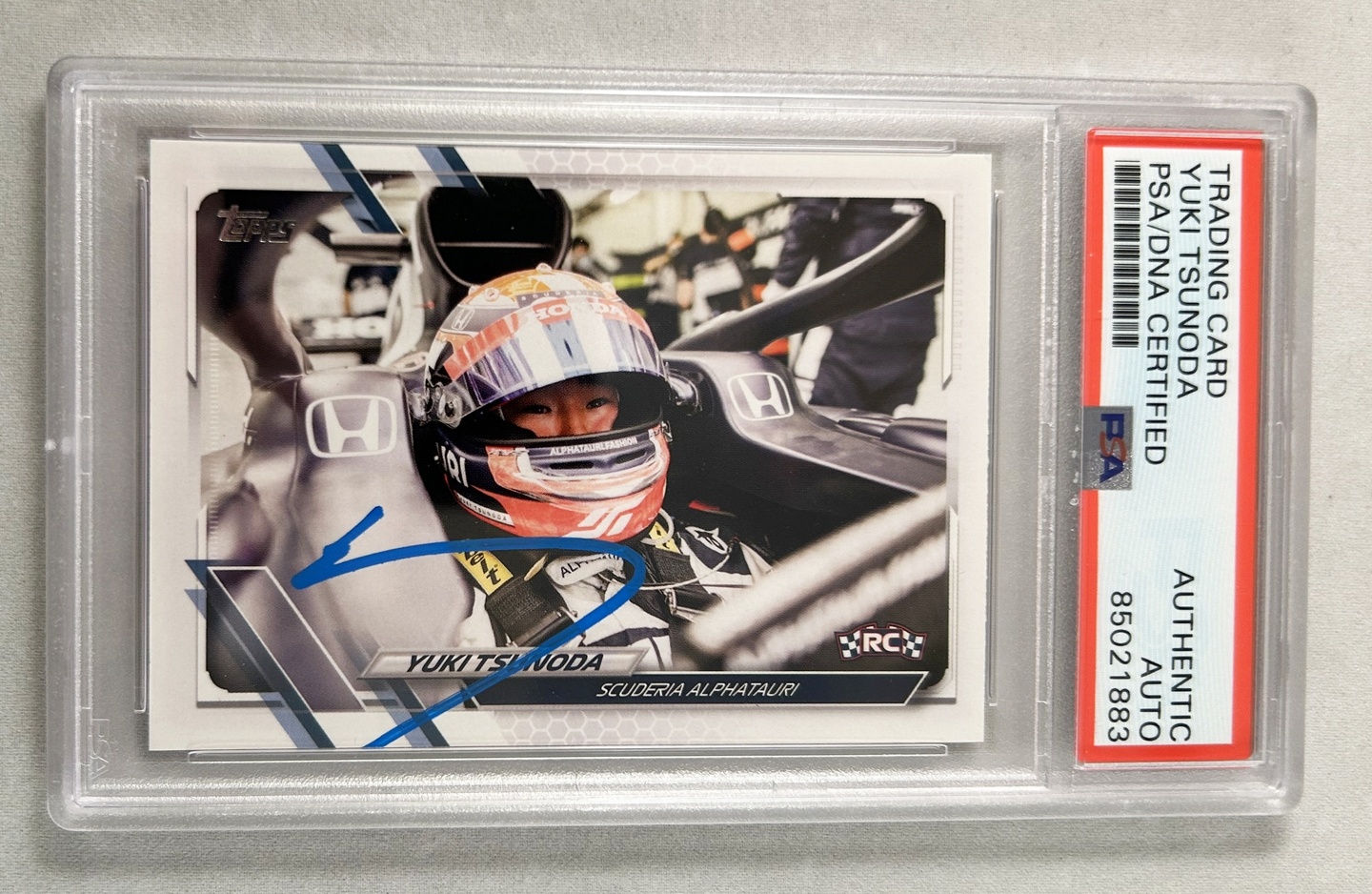 Yuki Tsunoda Signed Rookie Card 2021 Topps #37 Formula 1 F1 Alpha Tauri PSA/DNA