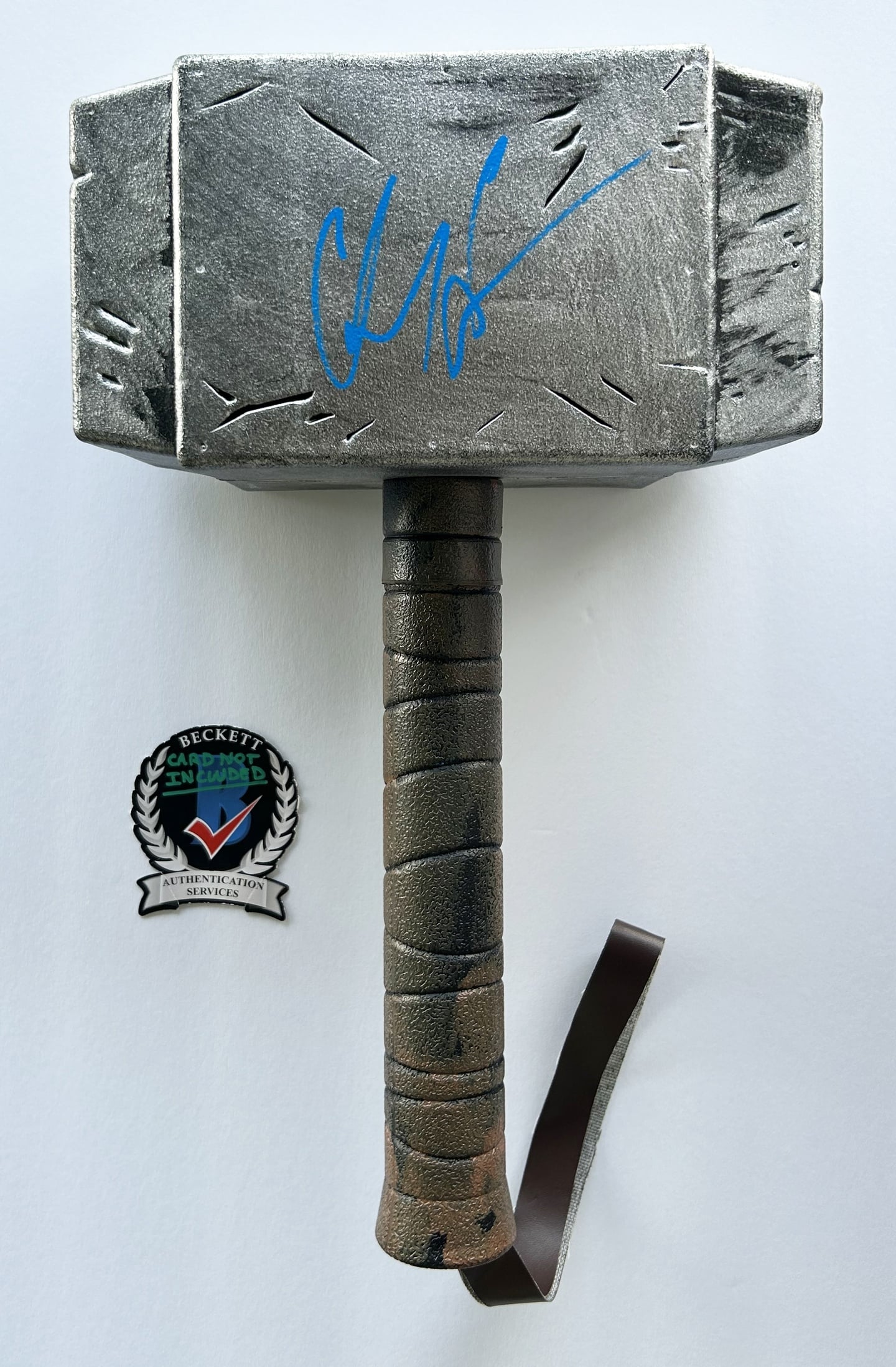 Chris Hemsworth Signed Hammer Thor Mjolnir Beckett BAS 2