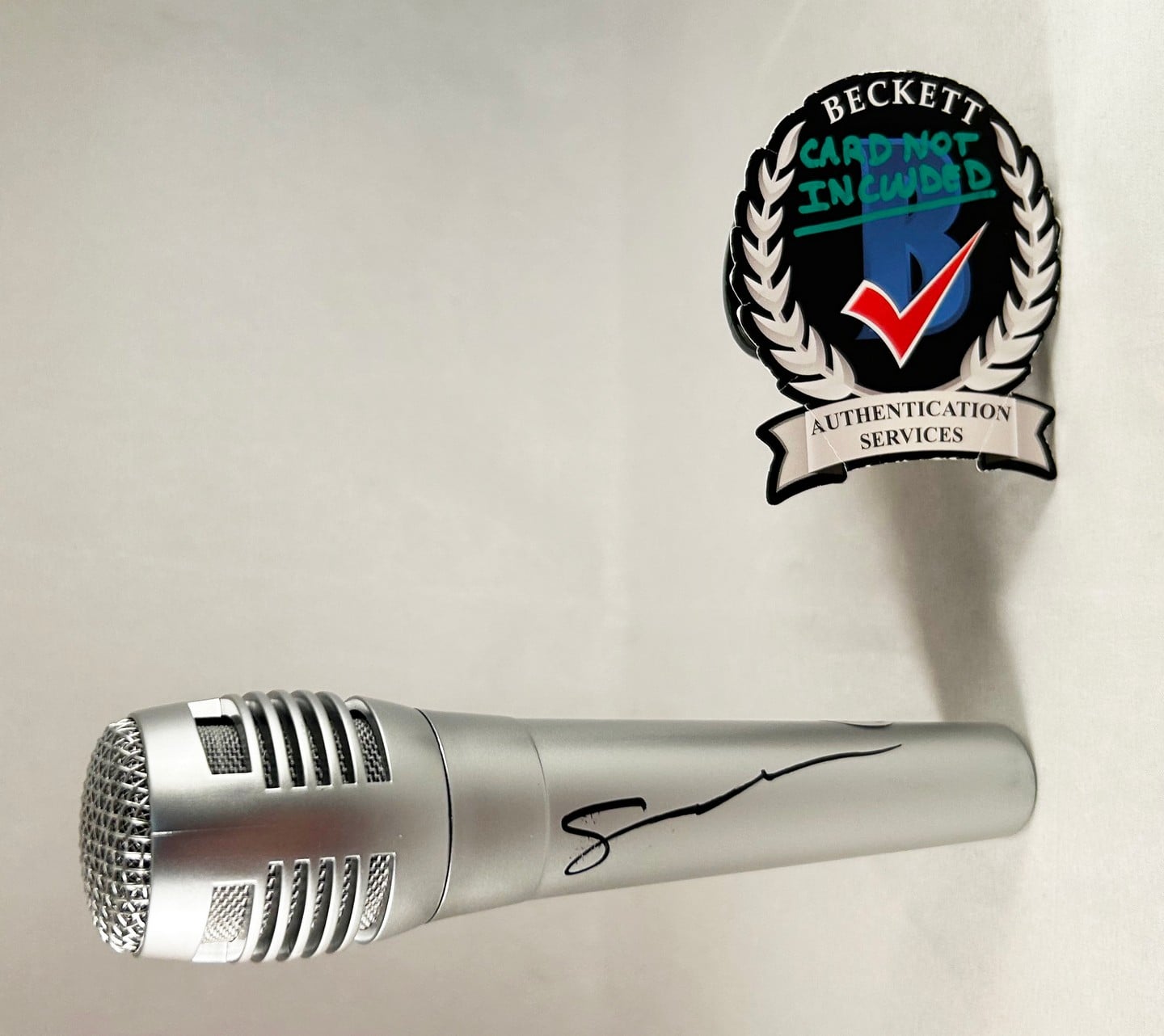 Susanna Hoffs Signed Microphone The Bangles Beckett BAS 1