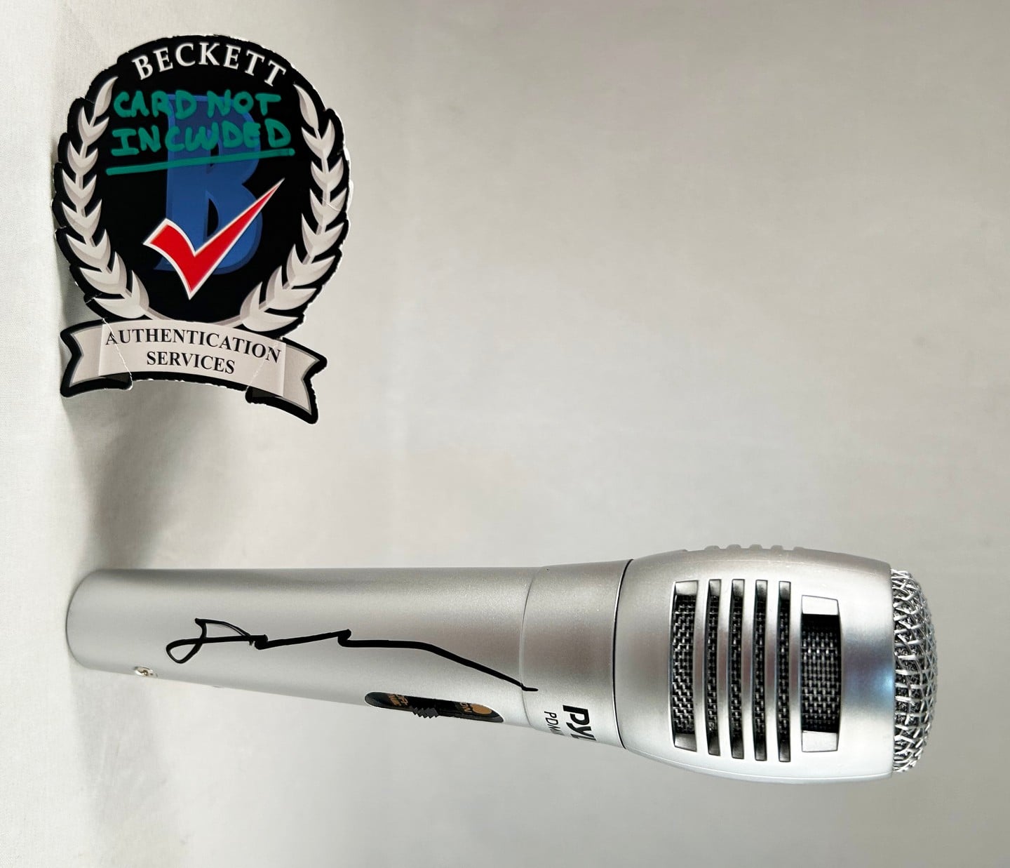 Susanna Hoffs Signed Microphone The Bangles Beckett BAS 2