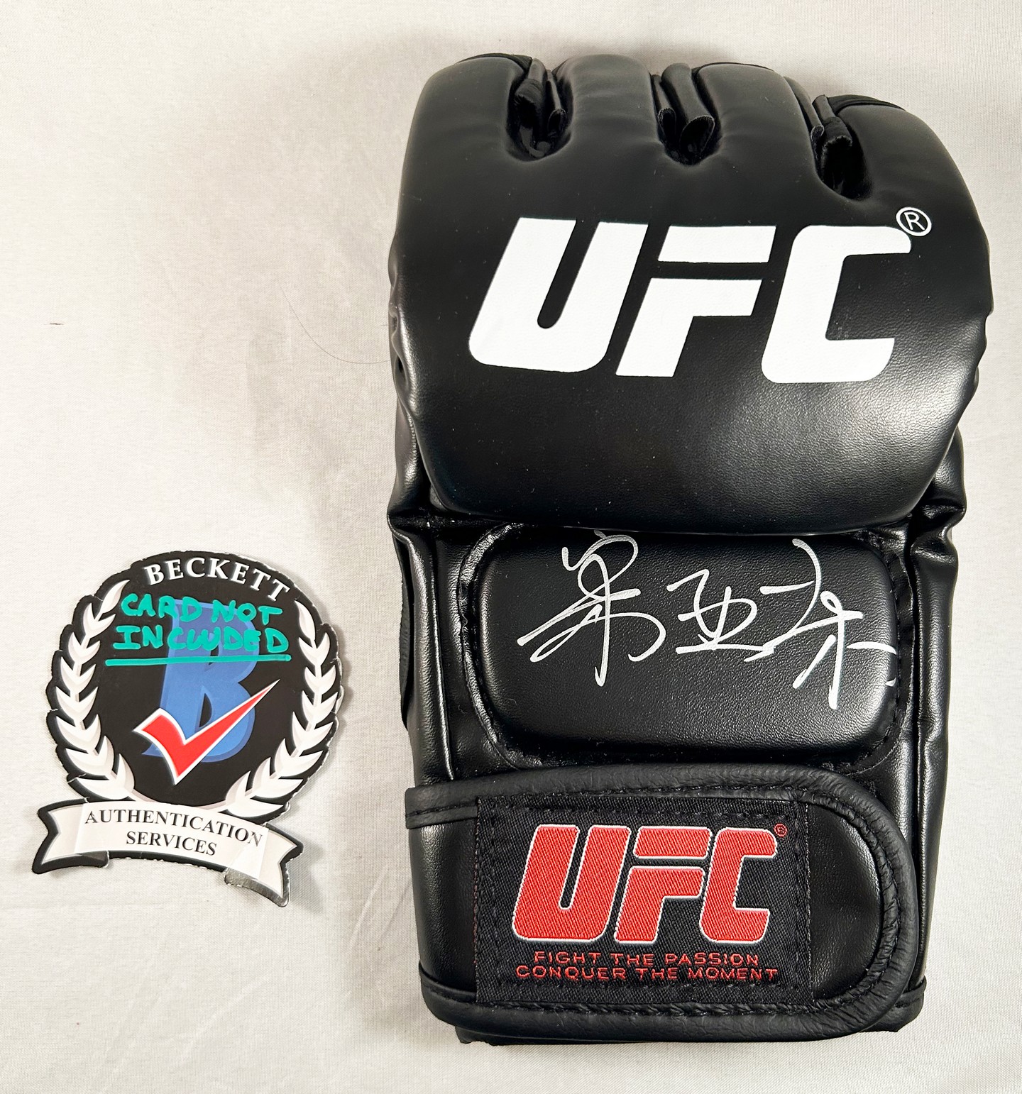 Song Yadong Signed UFC Glove MMA Beckett BAS