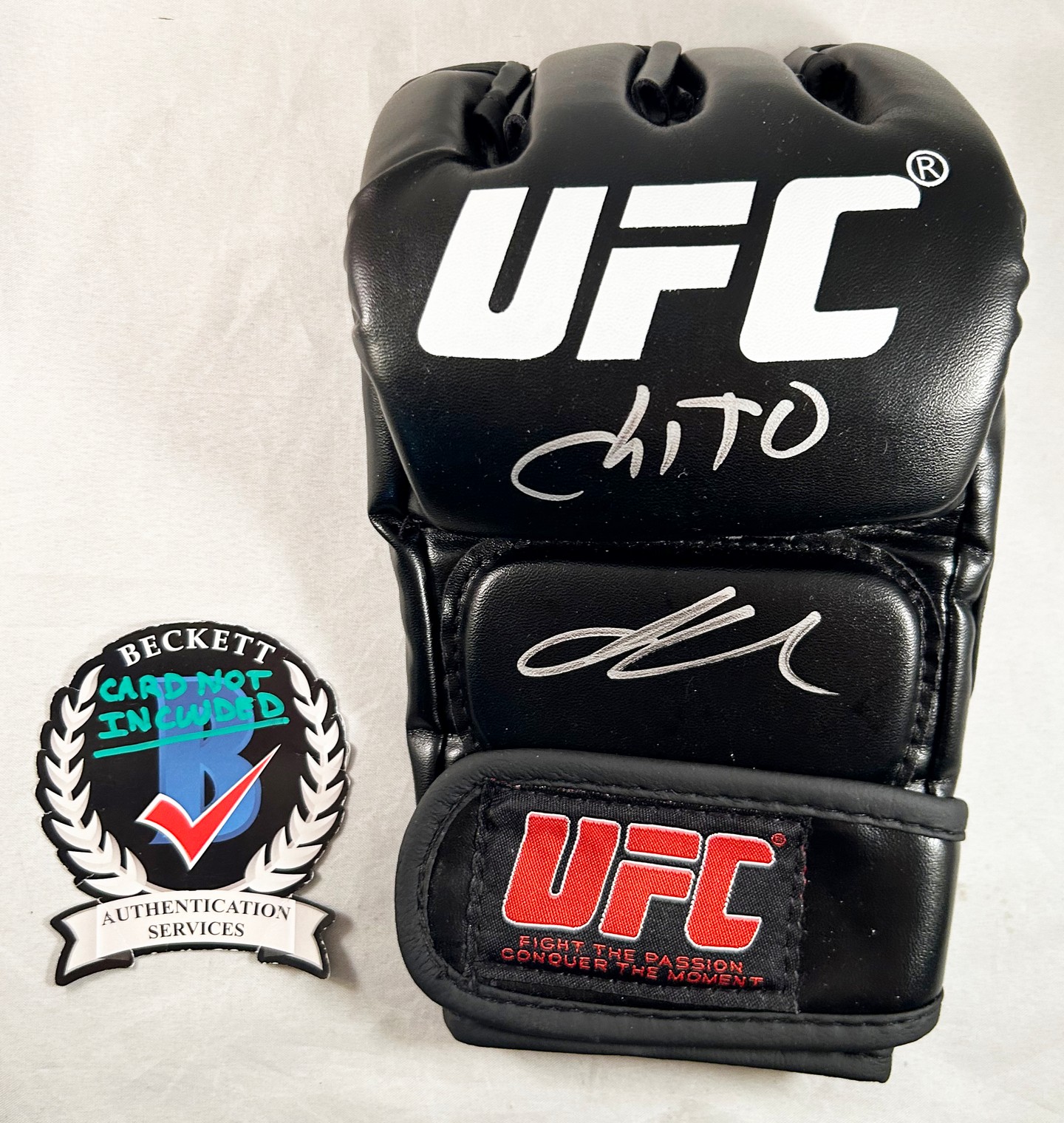 Marlon Vera Signed UFC Glove MMA Chito Beckett BAS 1