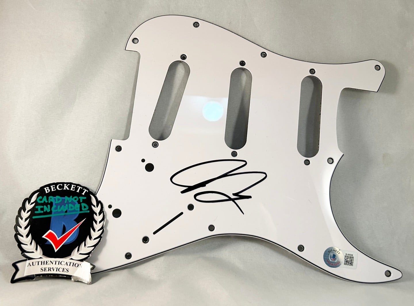 Joe Bonamassa Signed Electric Pickguard Beckett BAS 3
