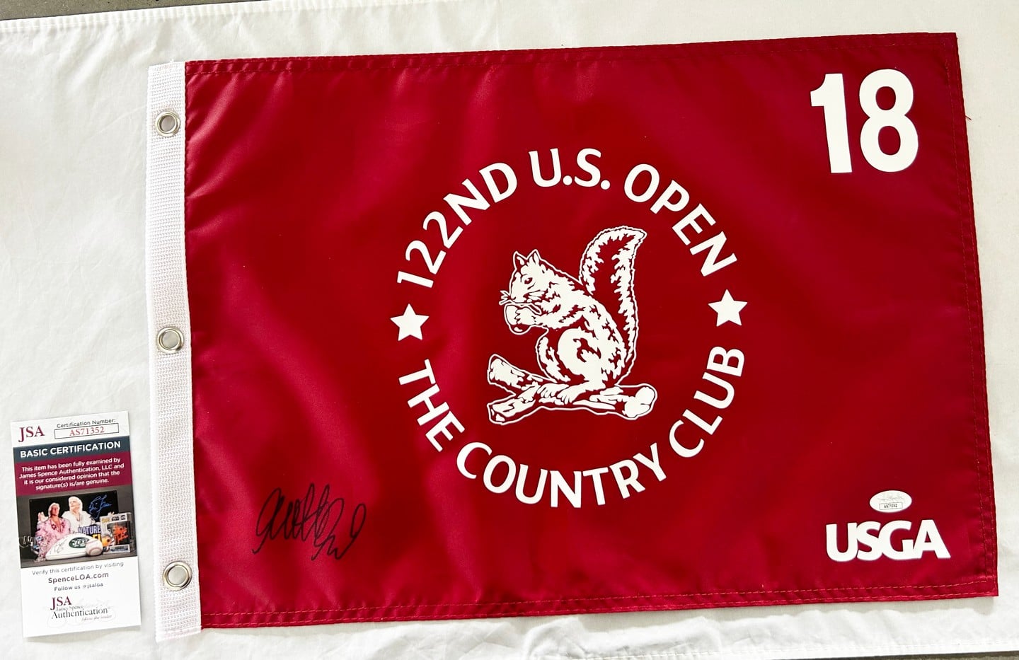 Matthew Fitzpatrick Signed 2022 US Open Flag JSA 1