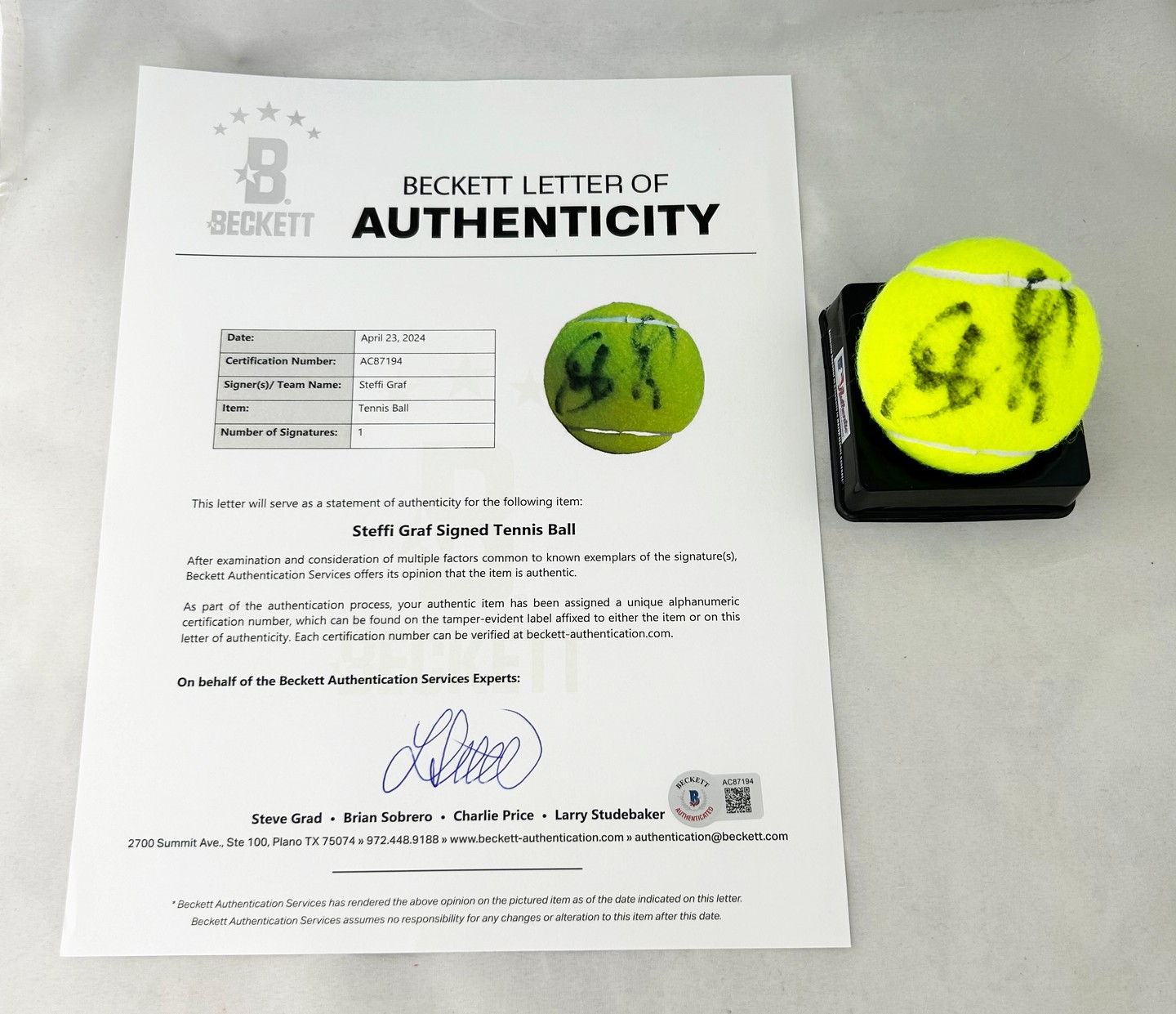 Steffi Graf Signed Tennis Ball Beckett BAS 3