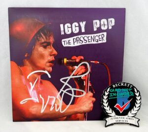 Iggy Pop Signed Vinyl LP Album The Stooges 7" Beckett BAS