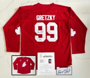 Wayne Gretzky Signed Jersey Canada Beckett BAS 2