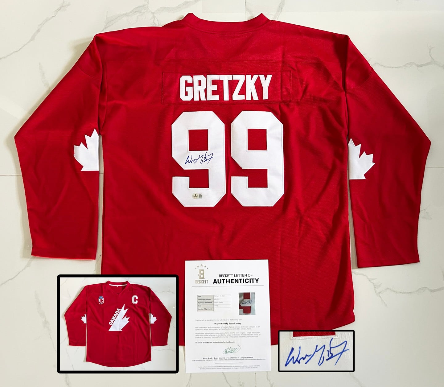 Wayne Gretzky Signed Jersey Canada Beckett BAS 2