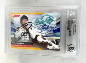 Yuki Tsunoda Signed Card 2022 Topps Gold #CABSYT F1 Alpha Tauri Beckett BAS