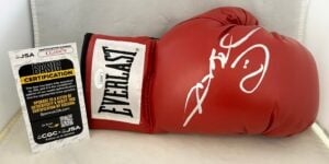 Sugar Ray Leonard Signed Boxing Glove JSA 1