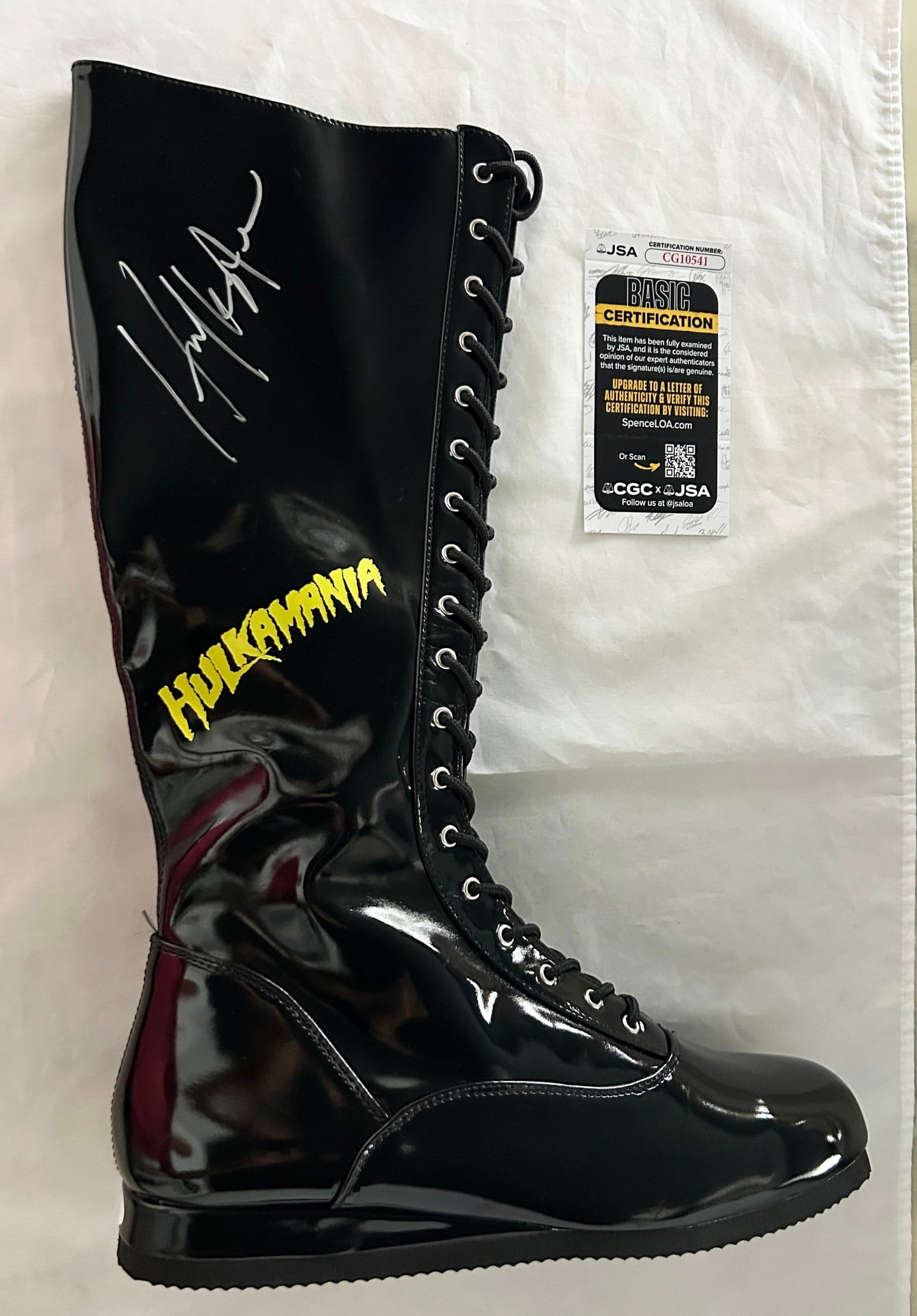 Hulk Hogan Signed Wrestling Boot Hulkamania WWE JSA
