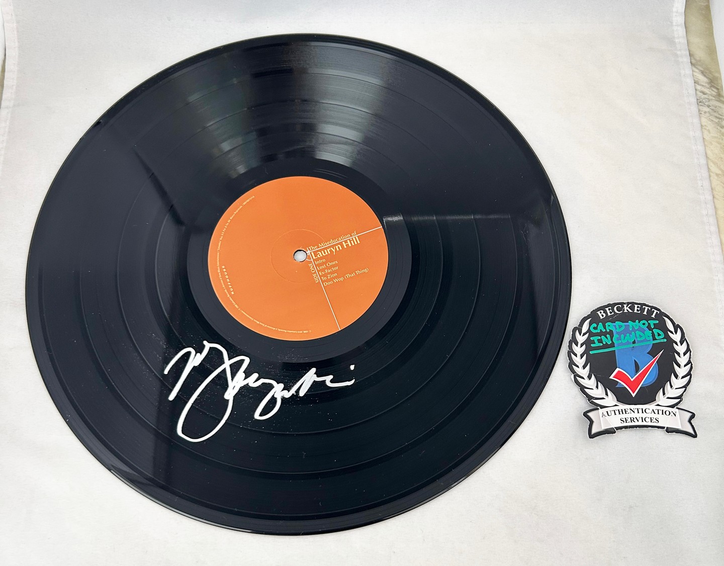 Lauryn Hill Signed Vinyl LP Album The Miseducation Beckett BAS 2