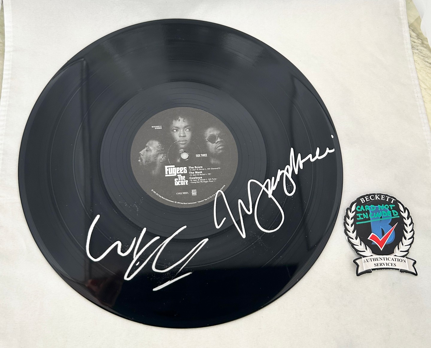 Lauryn Hill and Wyclef Jean Signed Vinyl LP Album Fugees Beckett BAS 1