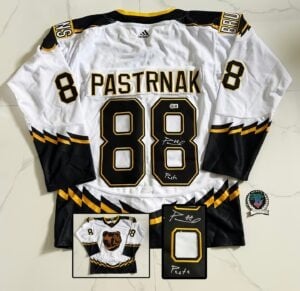 David Pastrnak Signed Jersey Boston Bruins Beckett BAS 1