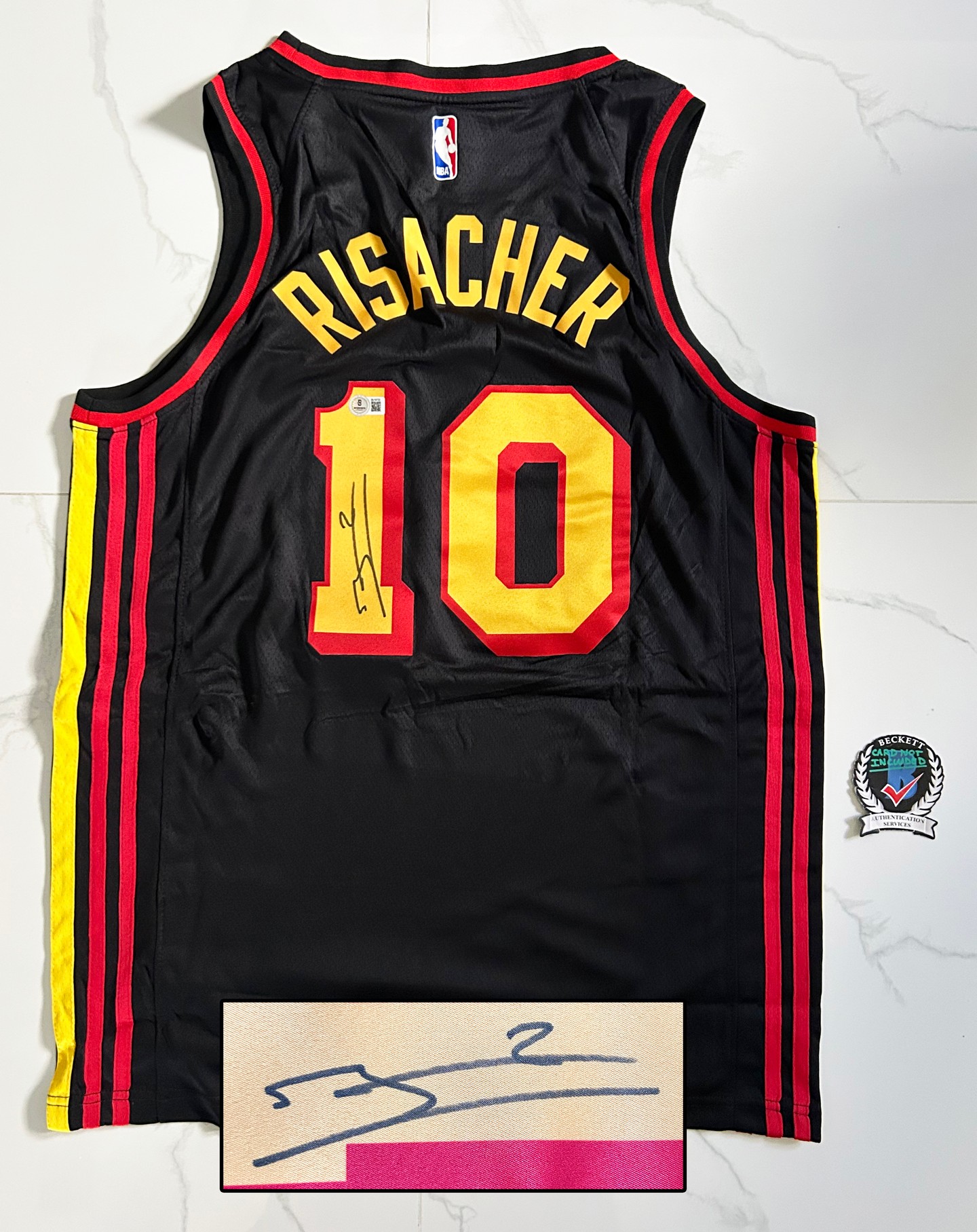 Zaccharie Risacher Signed Jersey Atlanta Hawks Beckett BAS