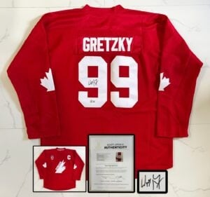 Wayne Gretzky Signed Jersey Canada Beckett BAS