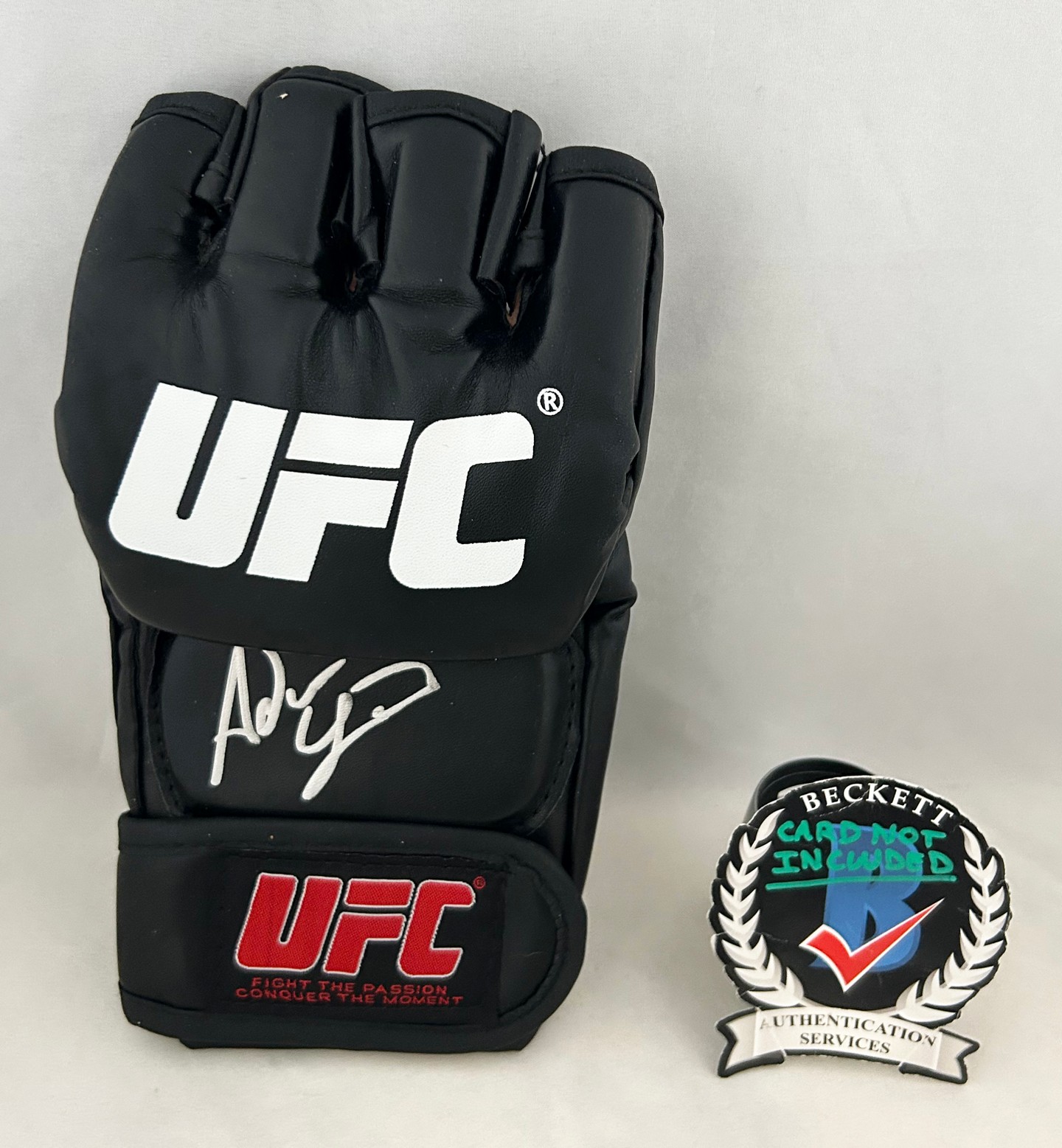 Adrian Yanez Signed UFC Glove MMA Beckett BAS 1