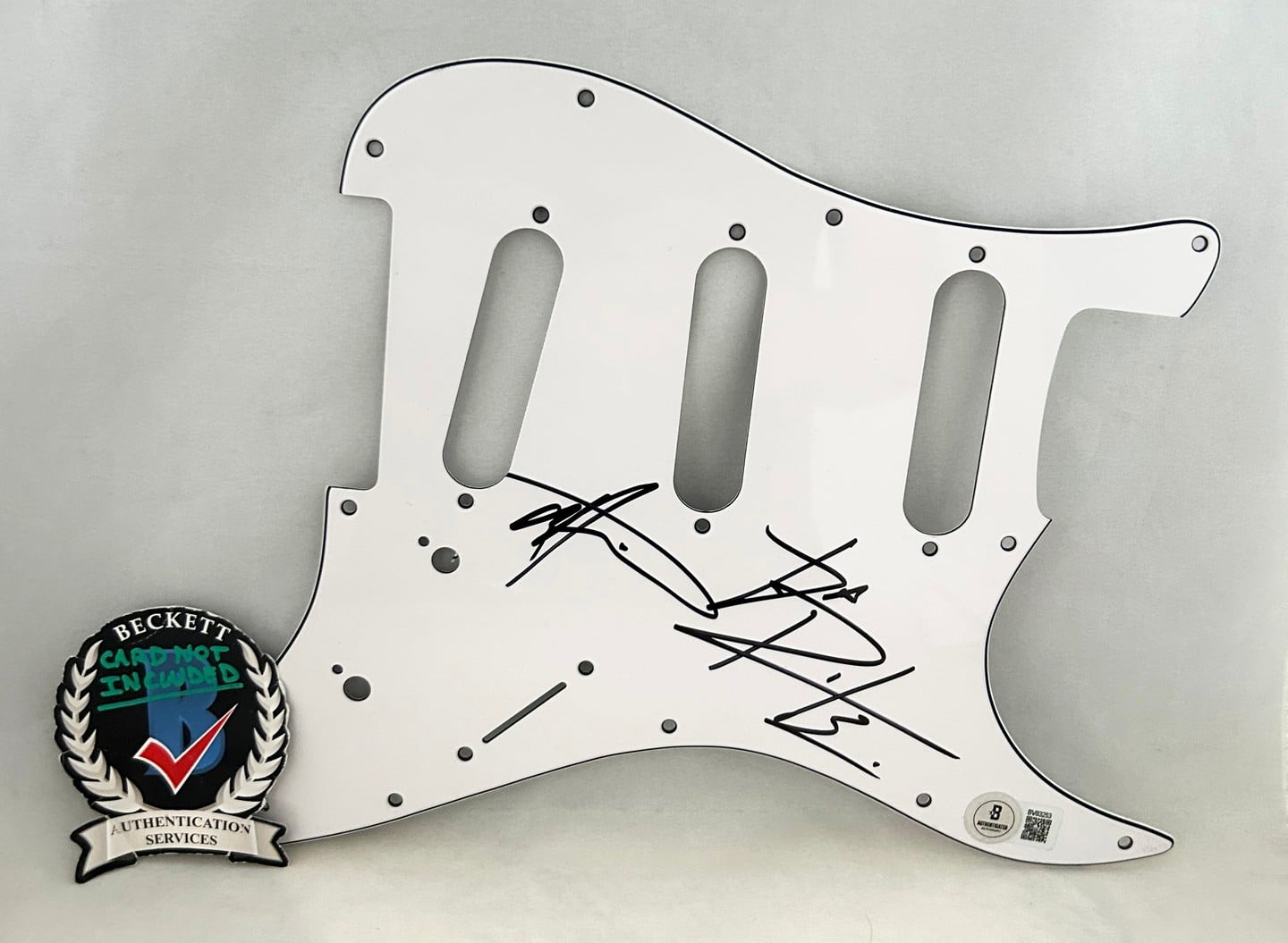 JaRule Signed Electric Pickguard Beckett BAS 1