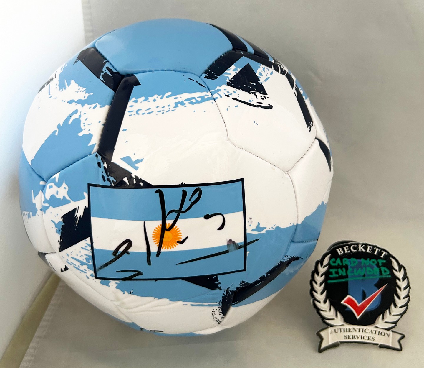 Leandro Paredes Signed Soccer Ball Argentina 2022 World Cup Beckett BAS