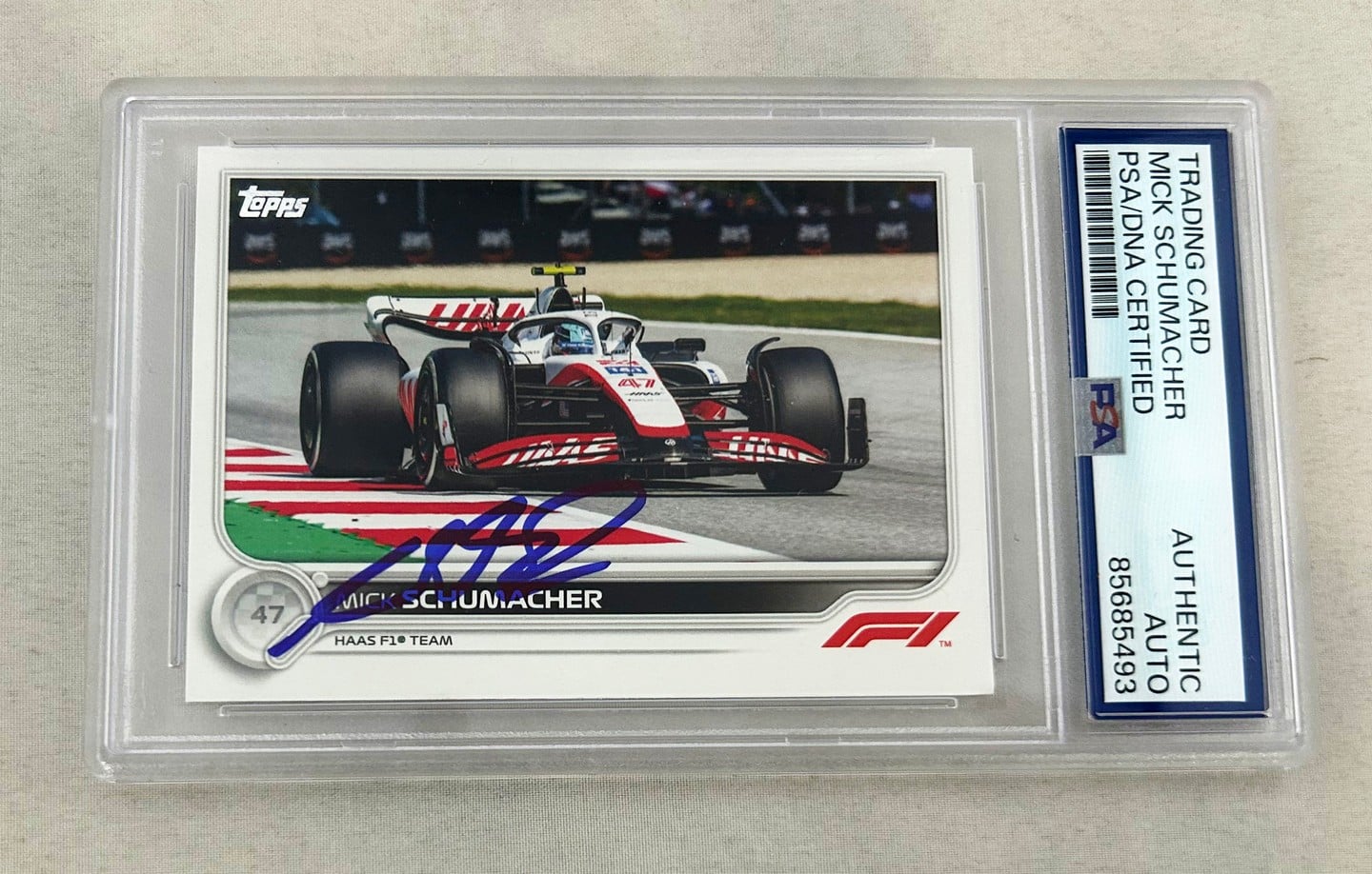 Mick Schumacher Signed Card 2022 Topps #72 F1 PSA/DNA
