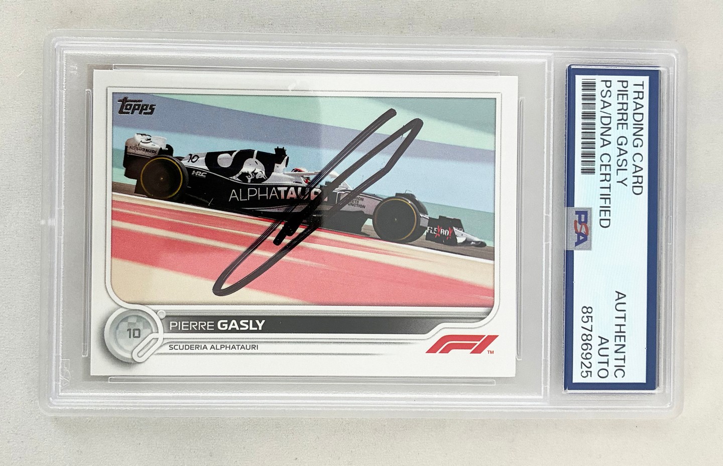 Pierre Gasly Signed Card 2022 Topps #121 F1 PSA/DNA