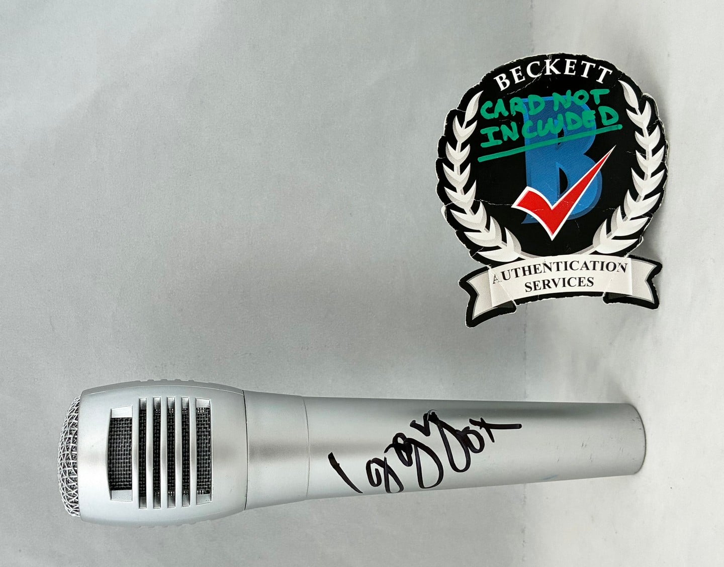 Iggy Azalea Signed Microphone Beckett BAS