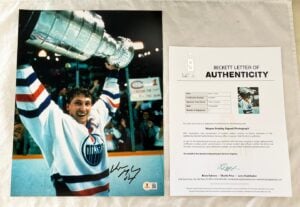 Wayne Gretzky Signed 11x14 Photo Edmonton Oilers Beckett BAS