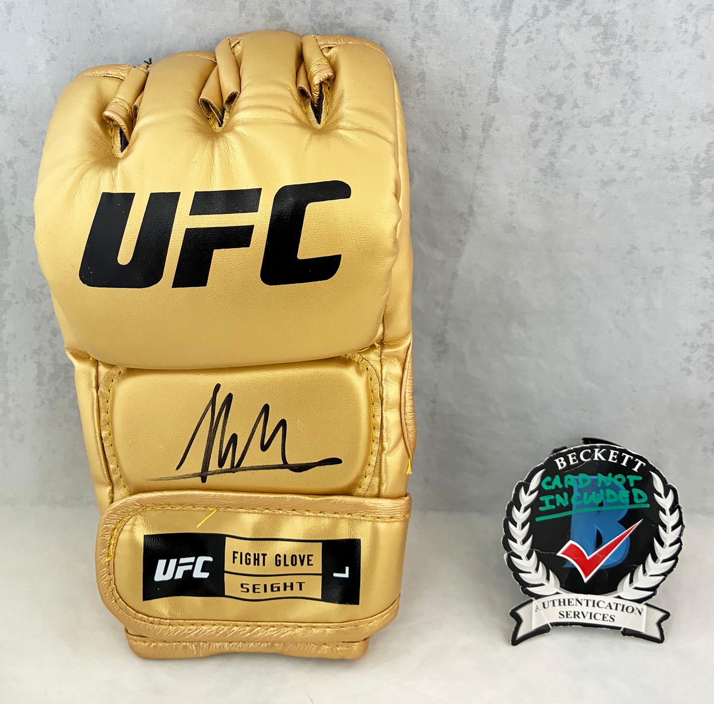 Movsar Evloev Signed UFC Glove Beckett BAS 3