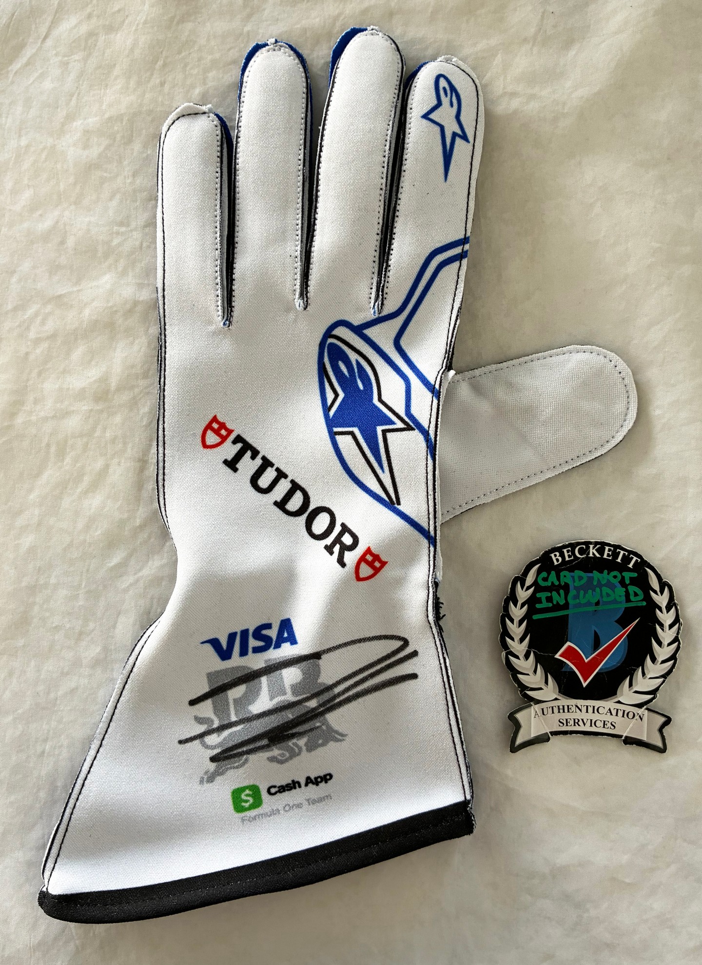 Arvid Lindblad Signed Racing Glove Visa Cash App Racing Bulls Formula 1 F1 Beckett BAS 4