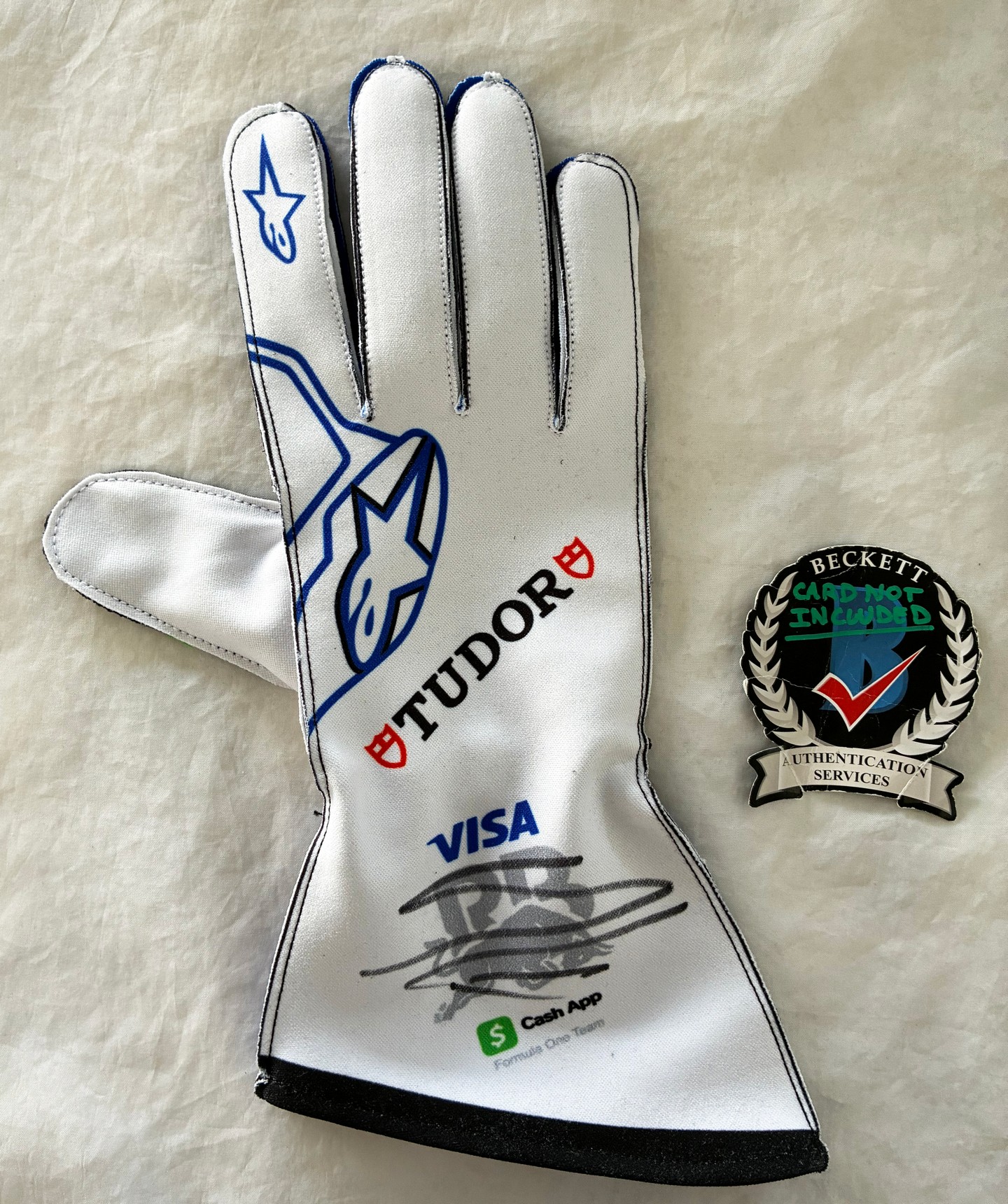Arvid Lindblad Signed Racing Glove Visa Cash App Racing Bulls Formula 1 F1 Beckett BAS 5