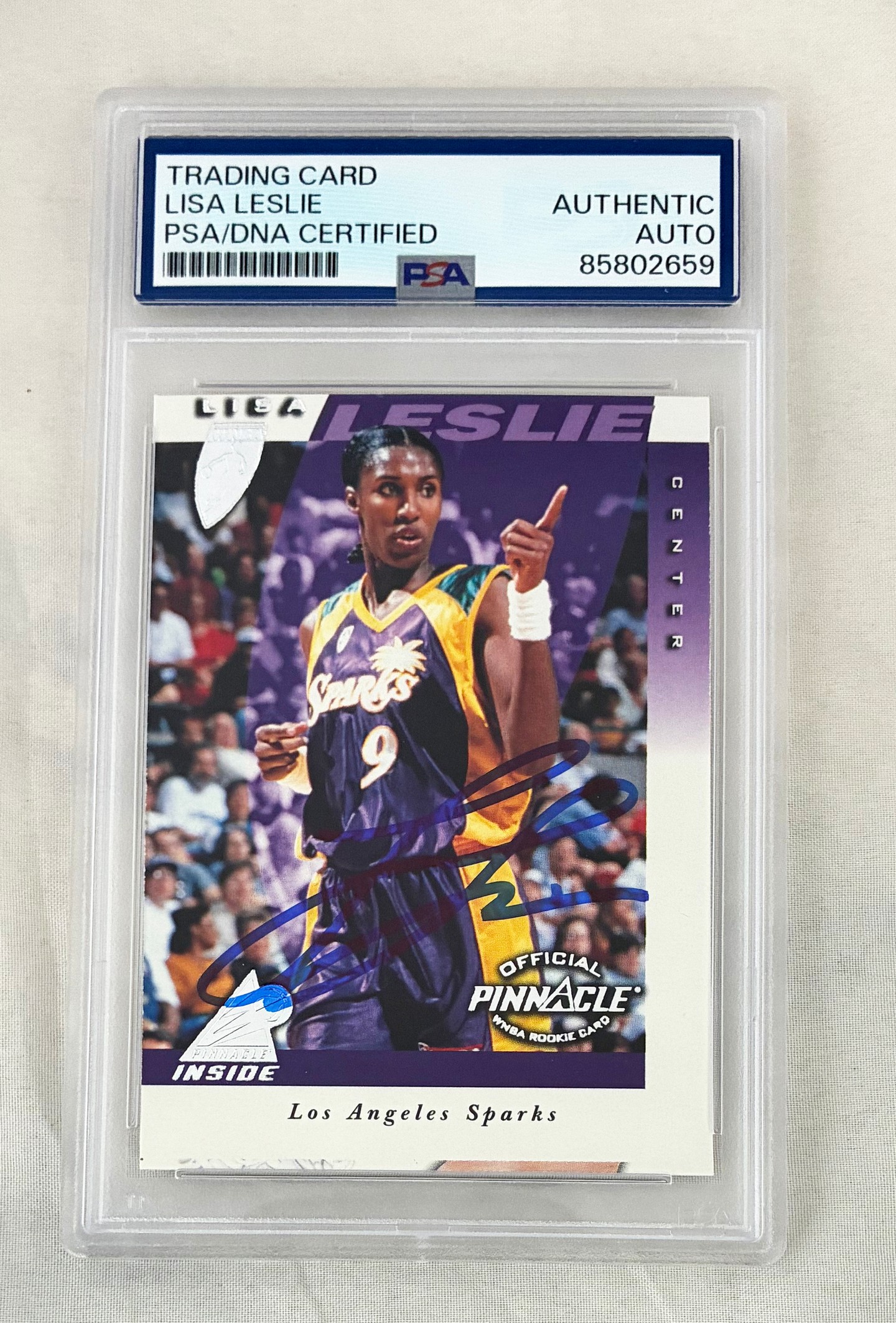 Lisa Leslie Signed Rookie Card 1997 Pinnacle #1 PSA/DNA
