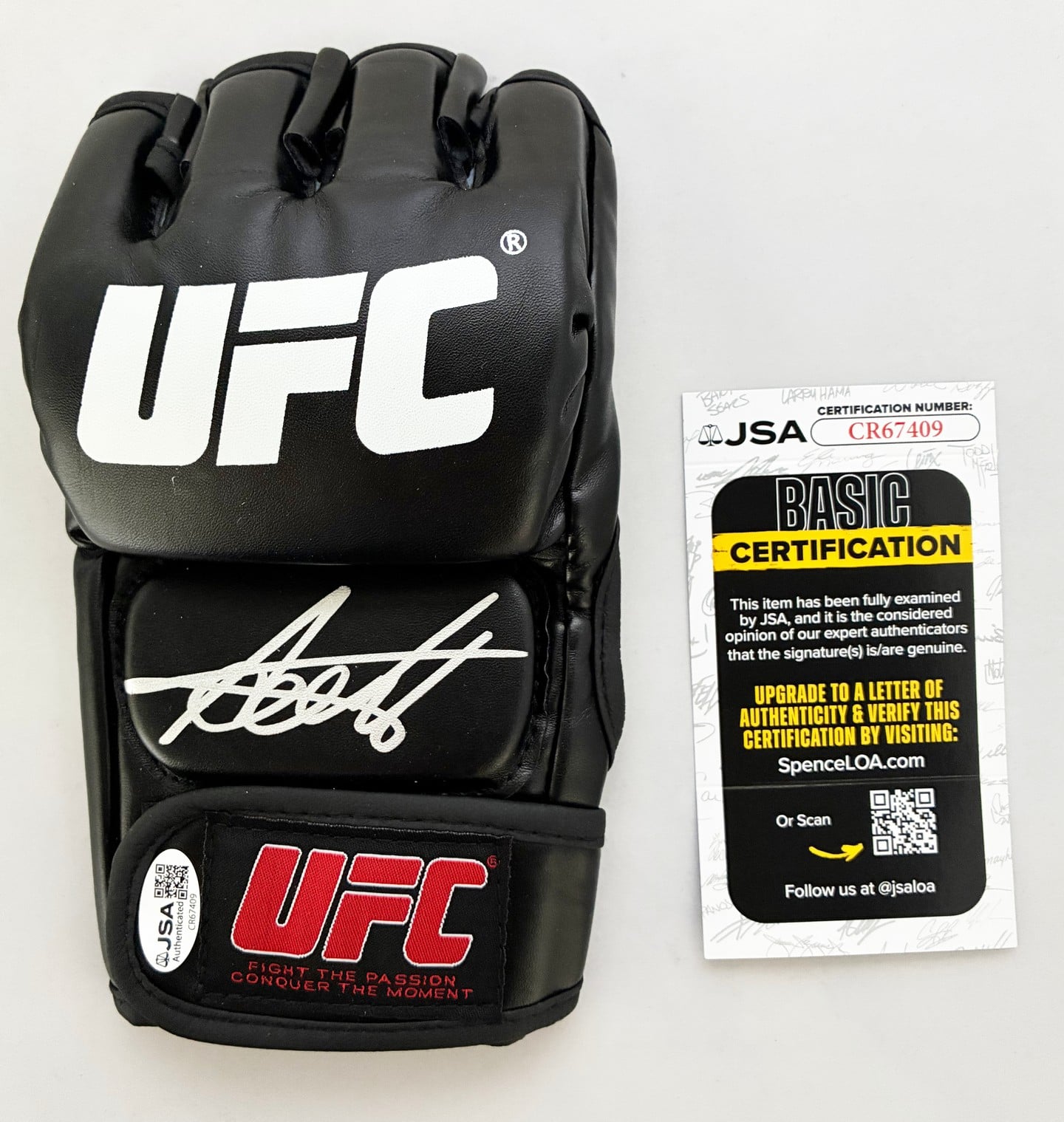 Arman Tsarukyan Signed UFC Glove JSA 2